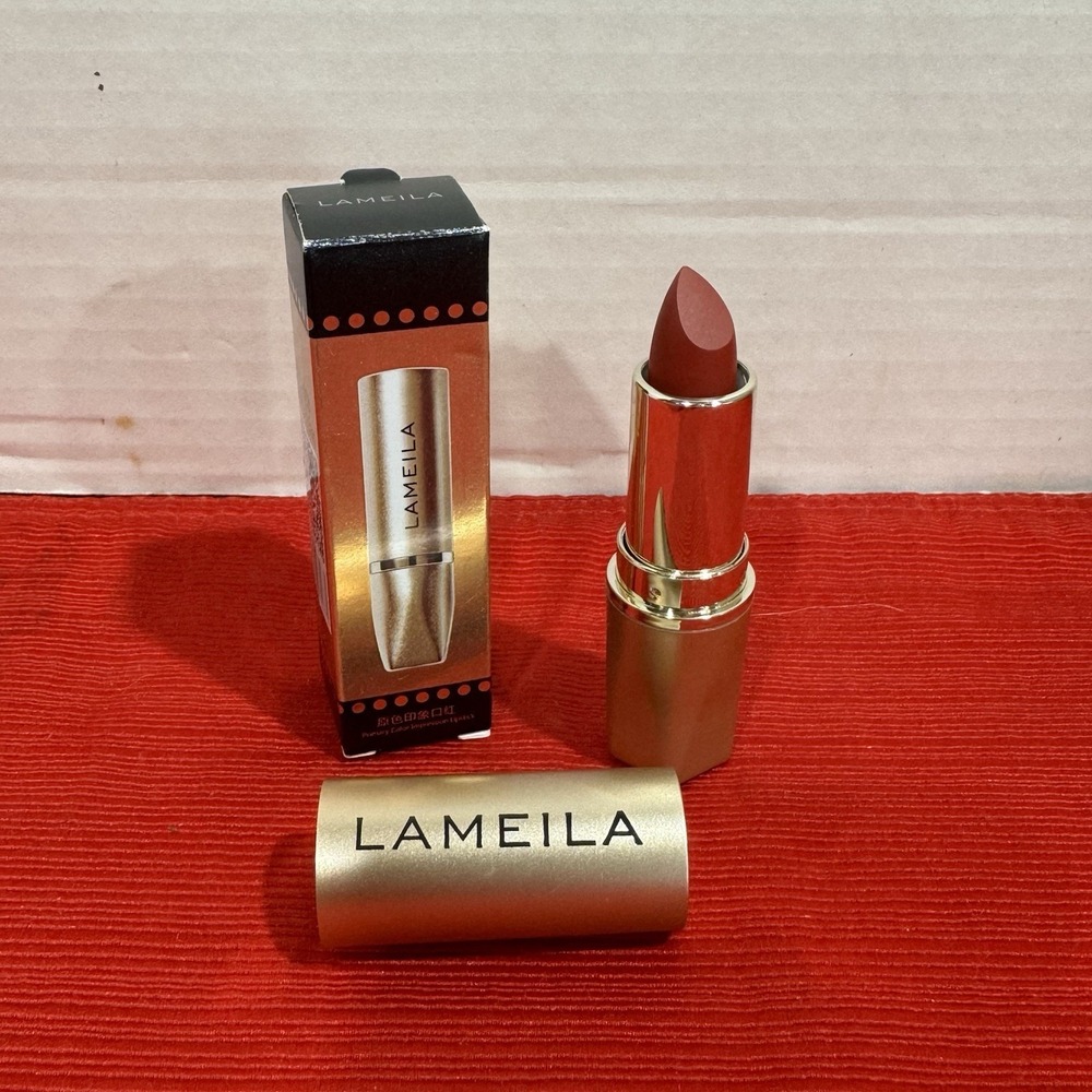 Lameila Reddish Burgundy‎ Lipstick New In Box